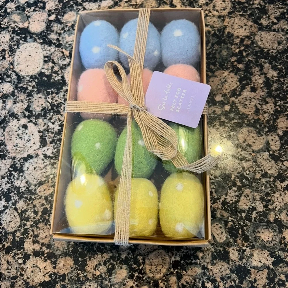 Sur La Table NWT Felt Egg 12-Piece Scatter